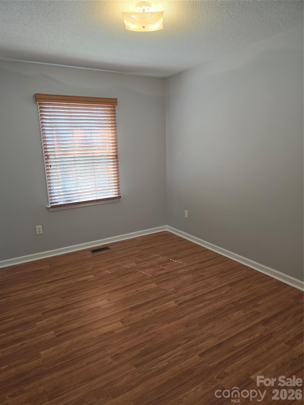 Shady Cove - Residential