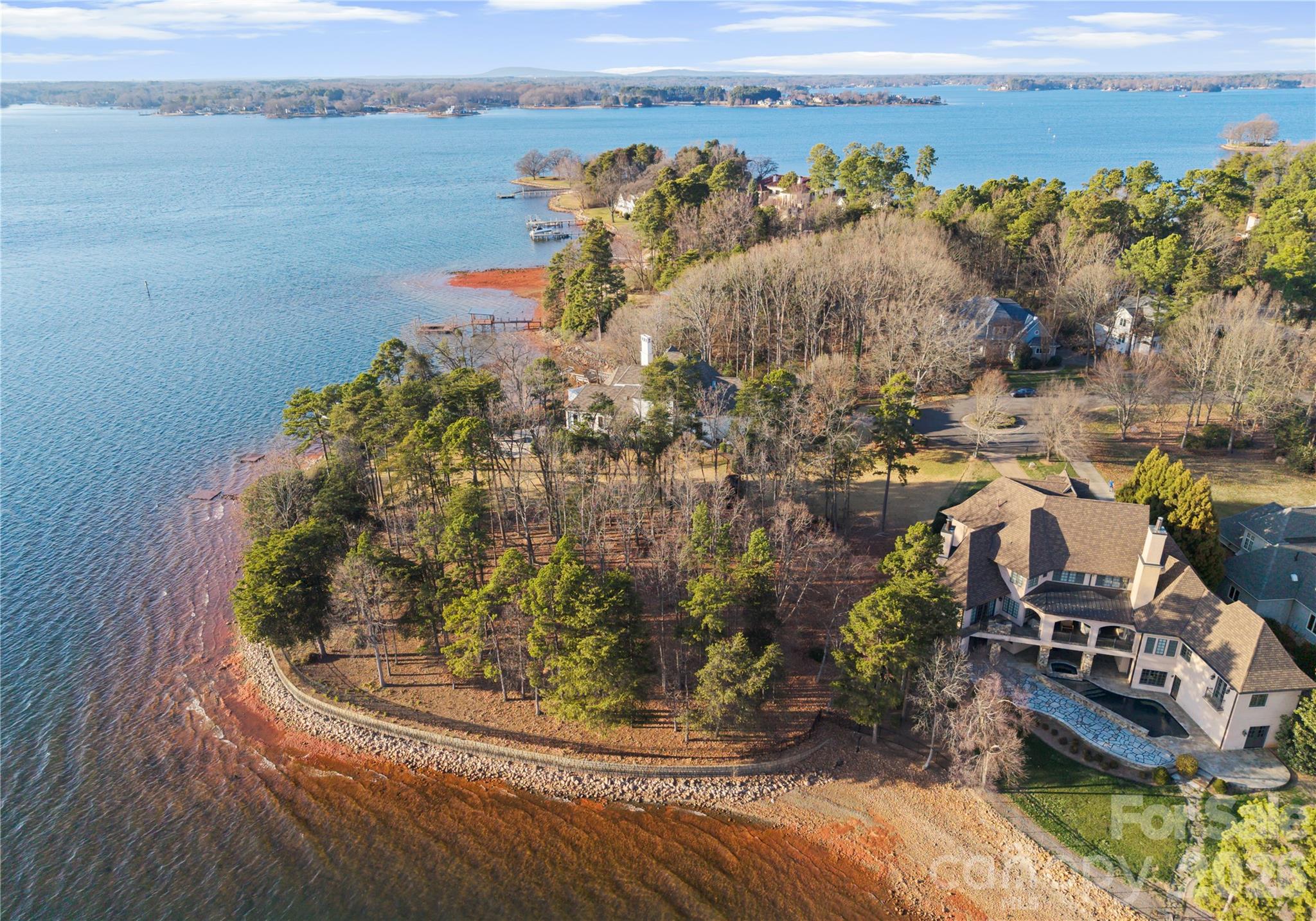 The Peninsula - Land