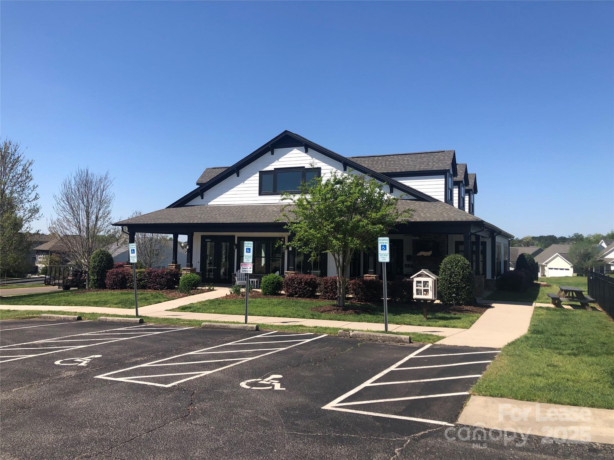 Edgewater - Residential Lease