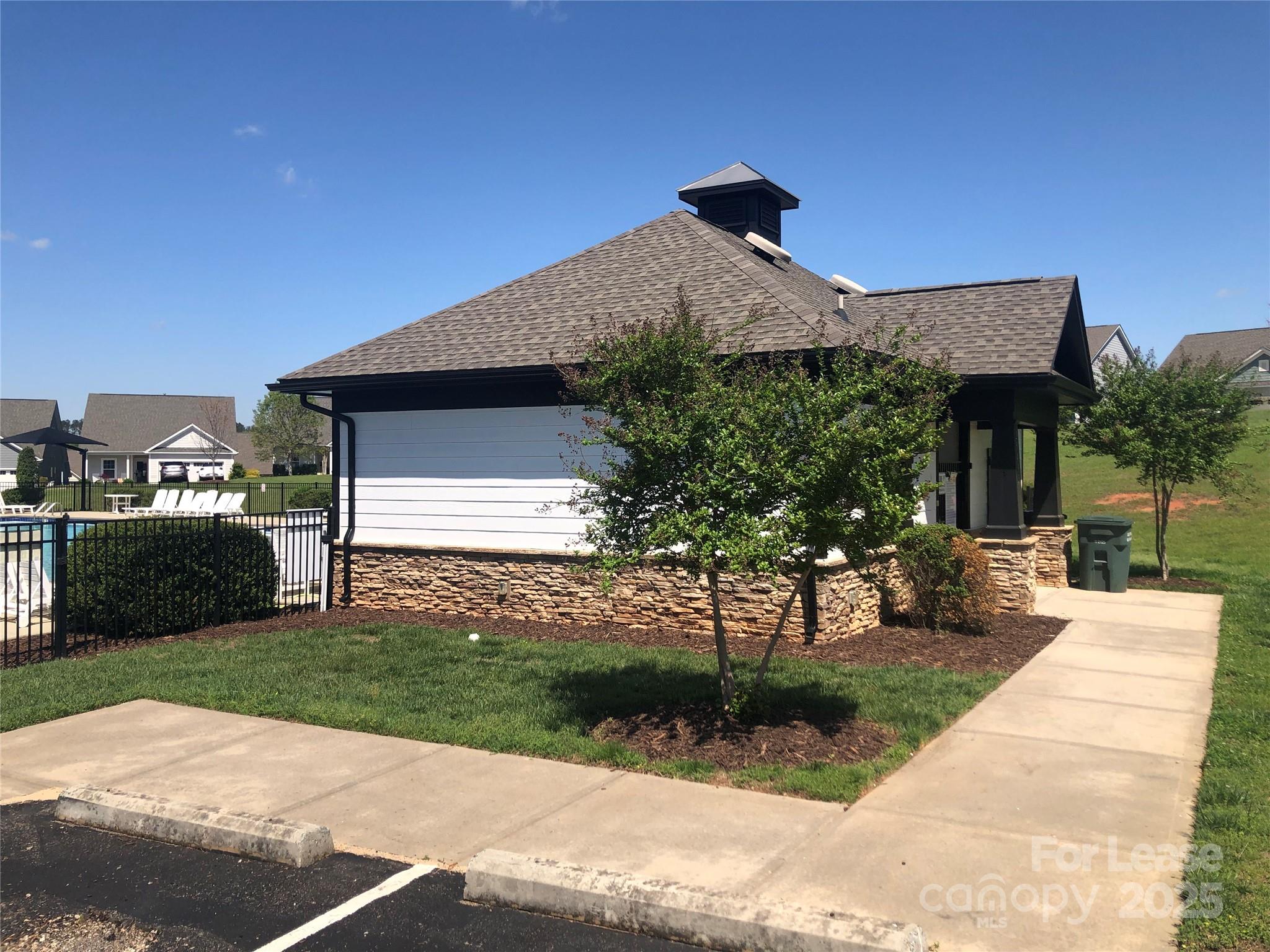 Edgewater - Residential Lease