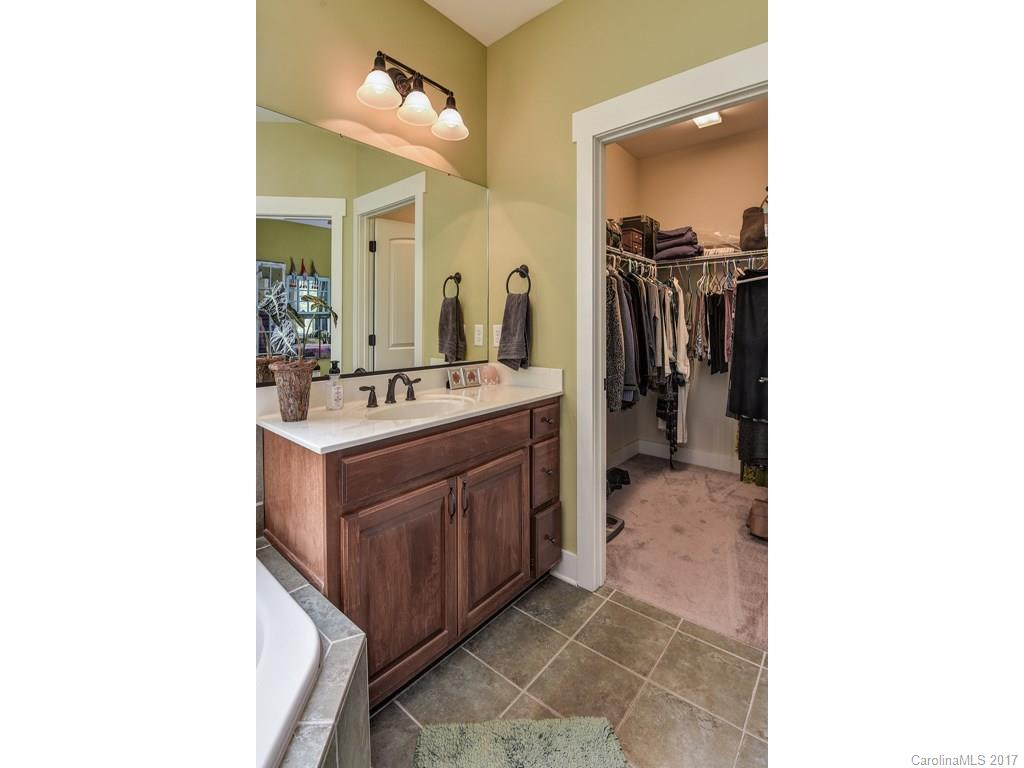 The Views at Rose Hill - Residential