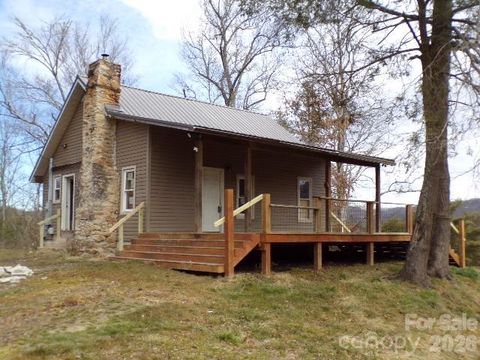 202 Honor Lane Hendersonville NC 28792