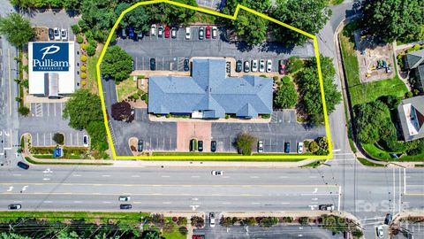 Photo of 1978 Hendersonville Road, Asheville, NC 28803 (MLS # 4168333)