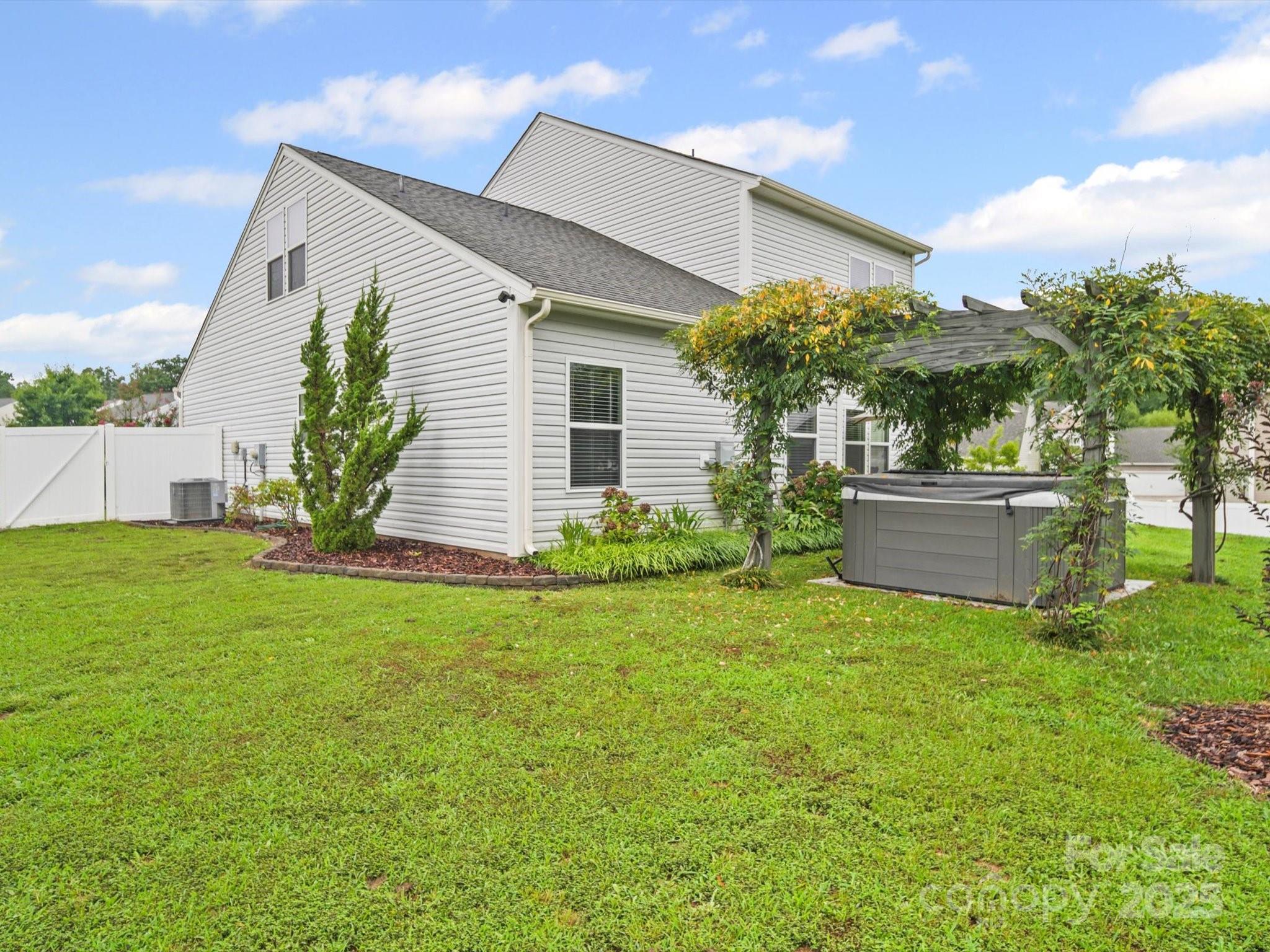 Oaks At Clover - Residential