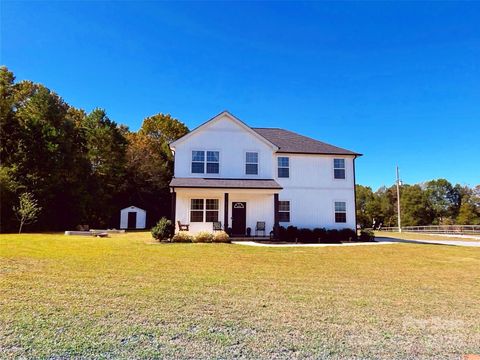 Photo of 4102 Pigg Mattox Road, Monroe, NC 28112 (MLS # 4317544)