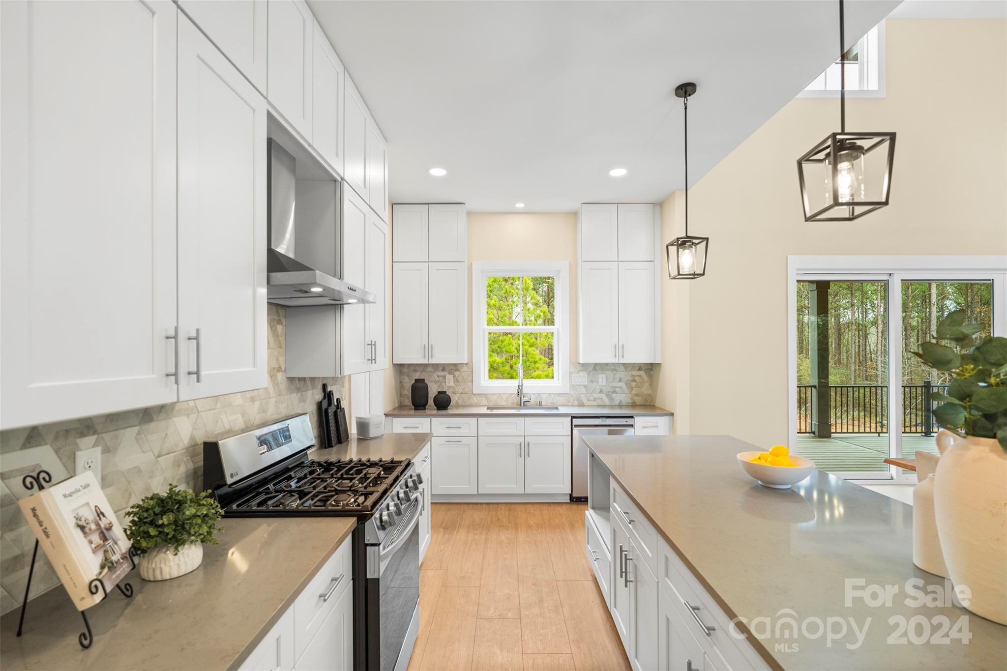 Royal Pines - Residential