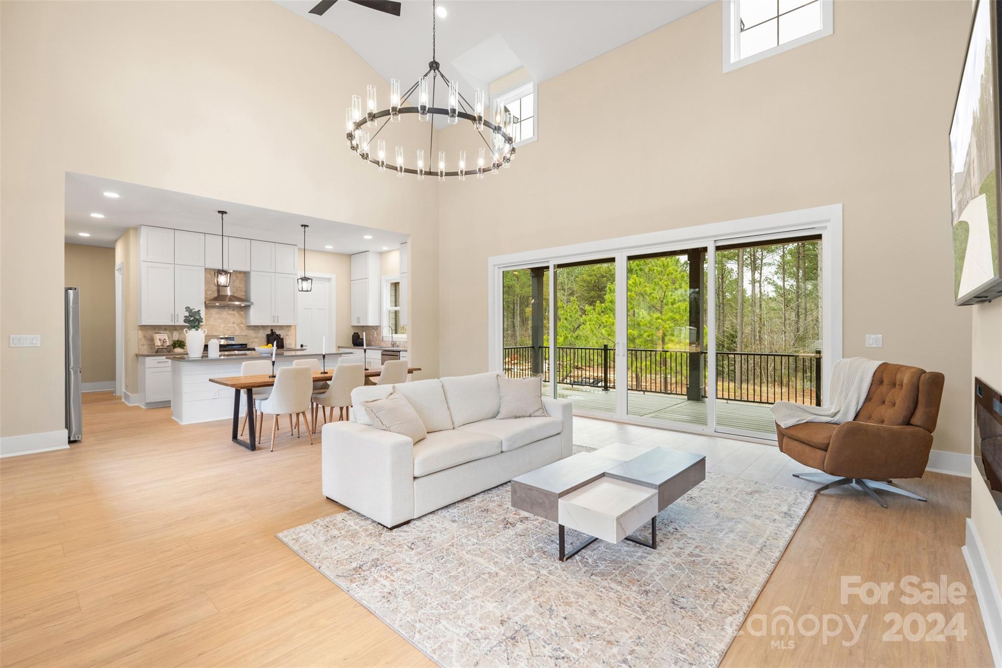 Royal Pines - Residential