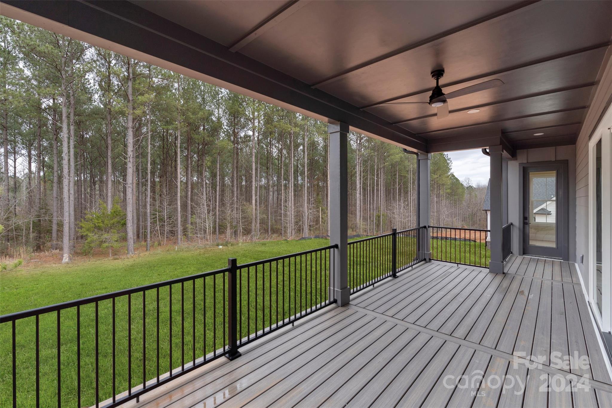 Royal Pines - Residential