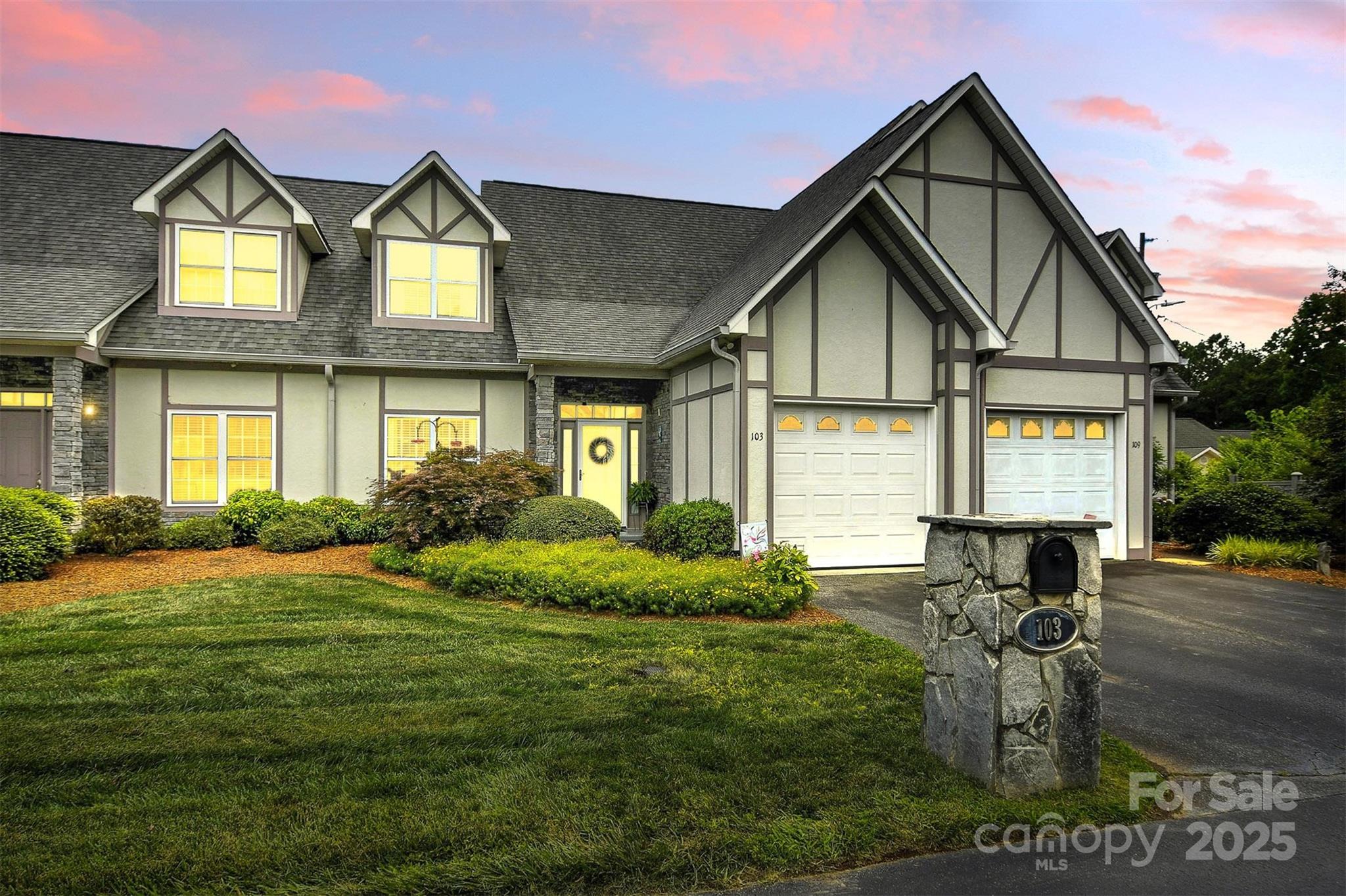 103 Heron Cove Loop
