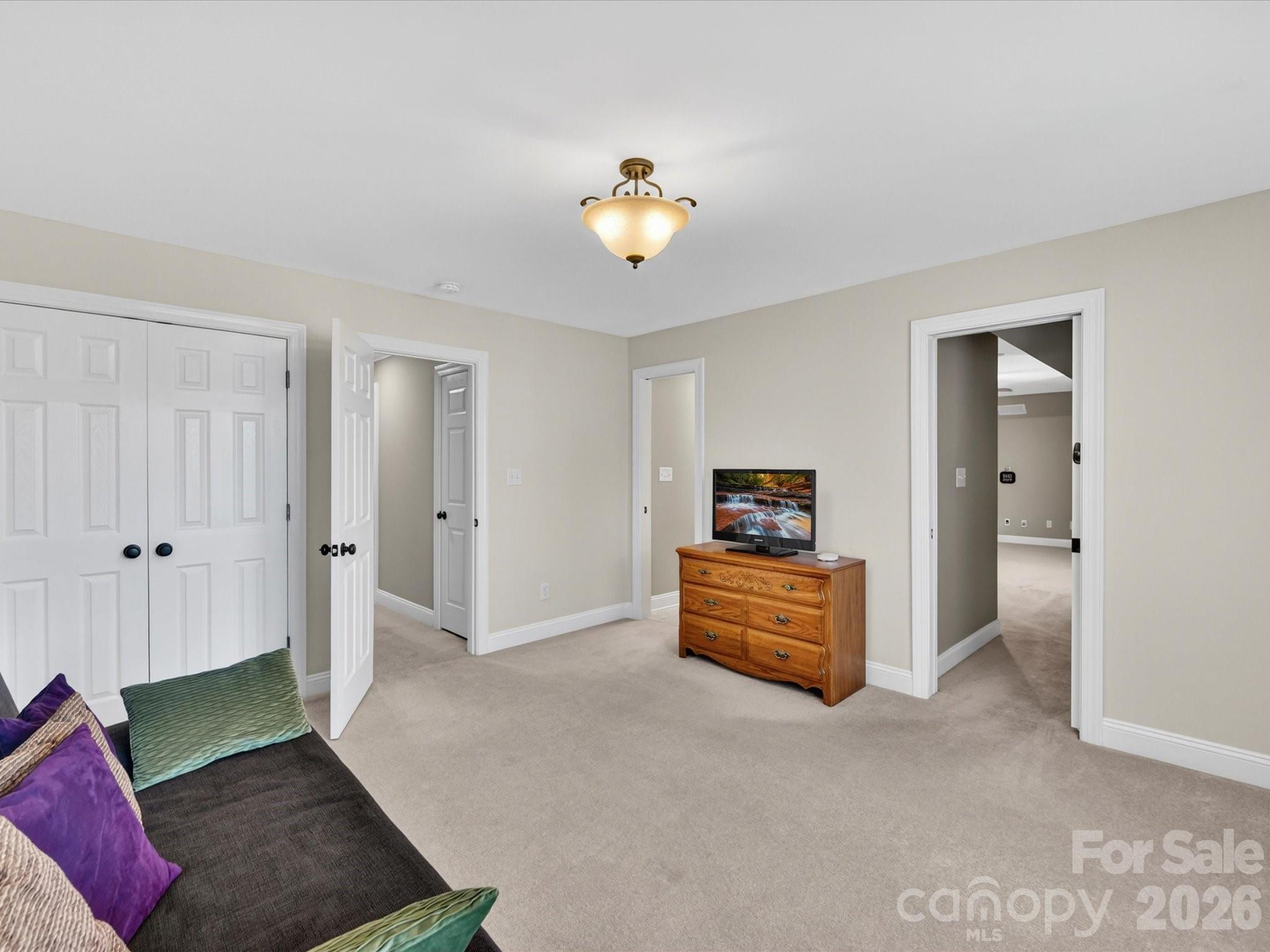 Tioga Pointe - Residential