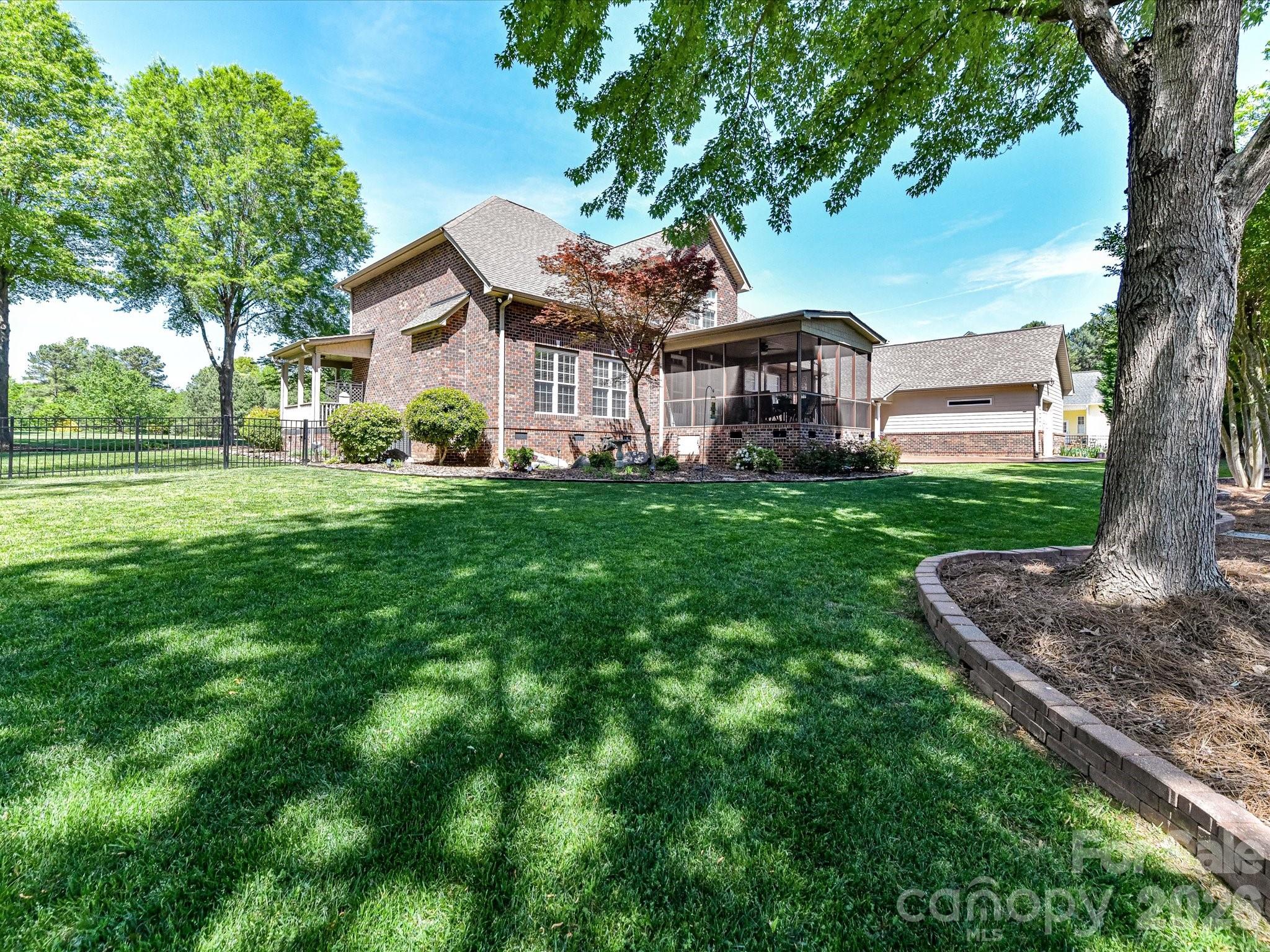 Tioga Pointe - Residential