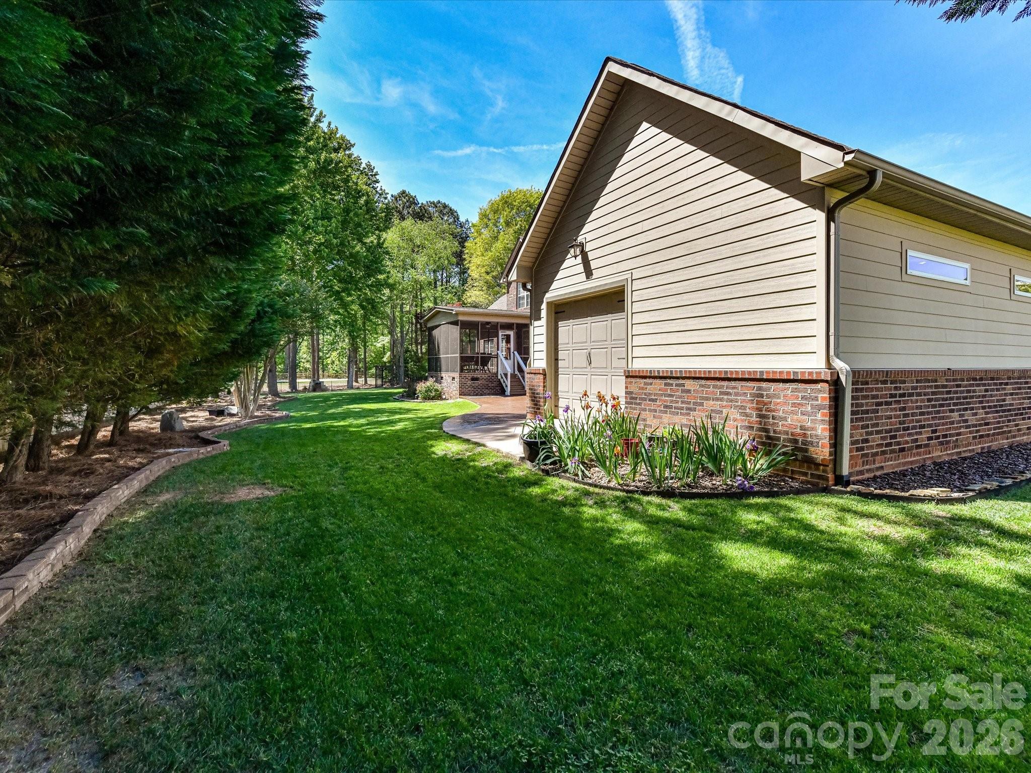 Tioga Pointe - Residential