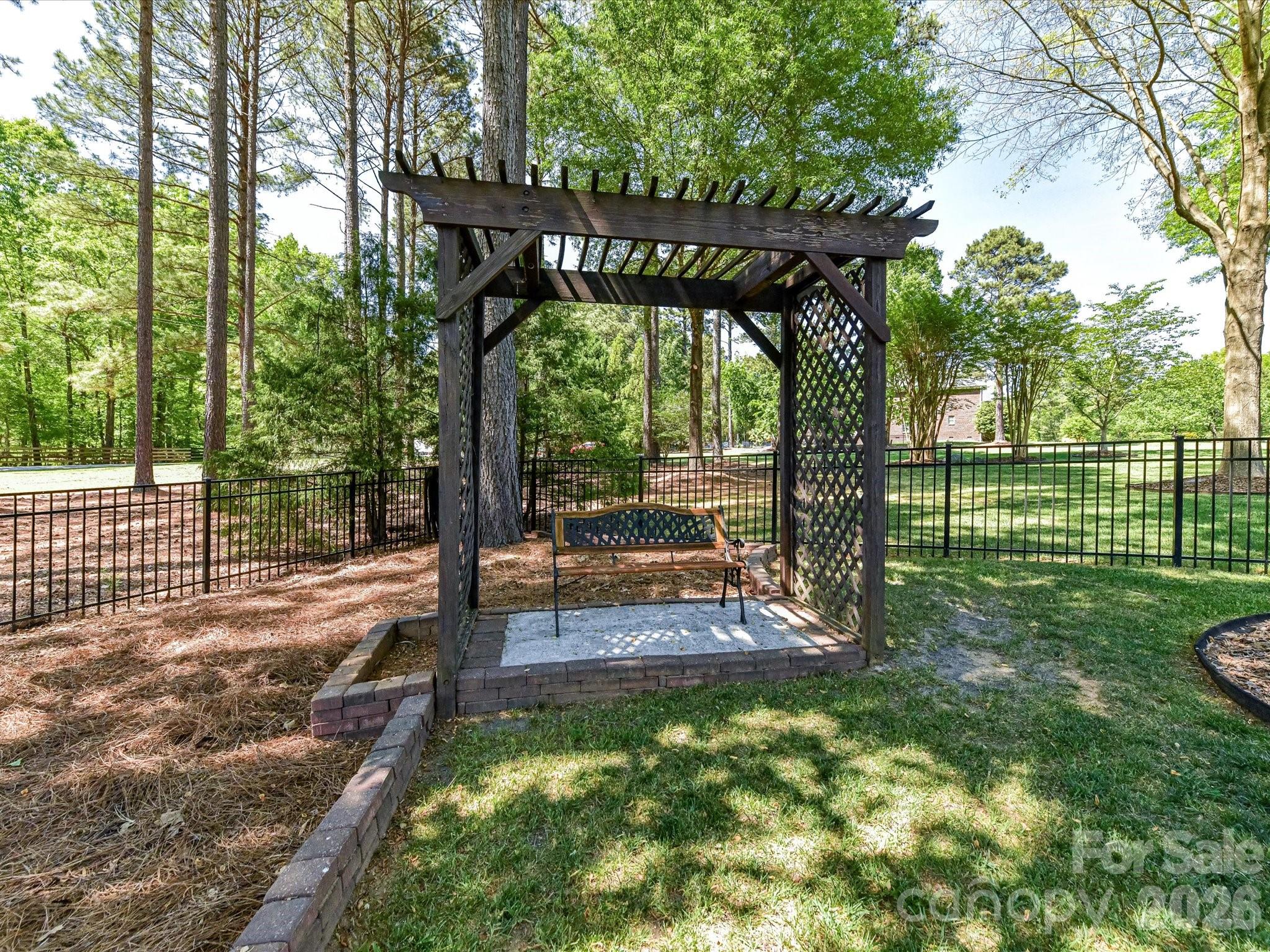 Tioga Pointe - Residential