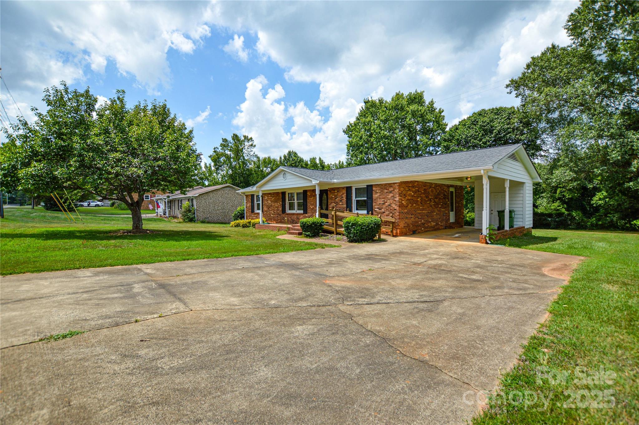 2500 Judith Avenue