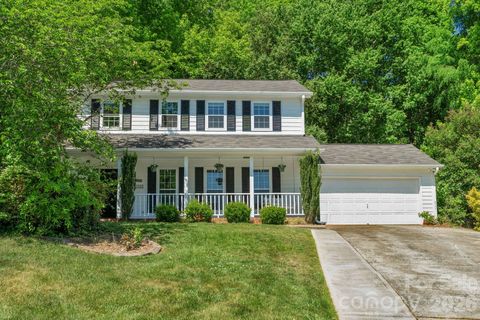 Photo of 2503 Bathgate Lane, Matthews, NC 28105 (MLS # 4363520)