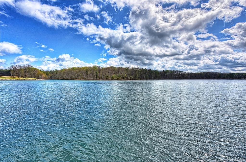 The Peninsula - Residential