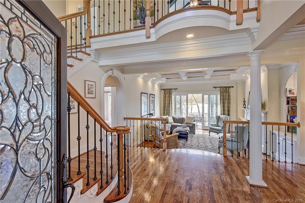 The Peninsula - Residential