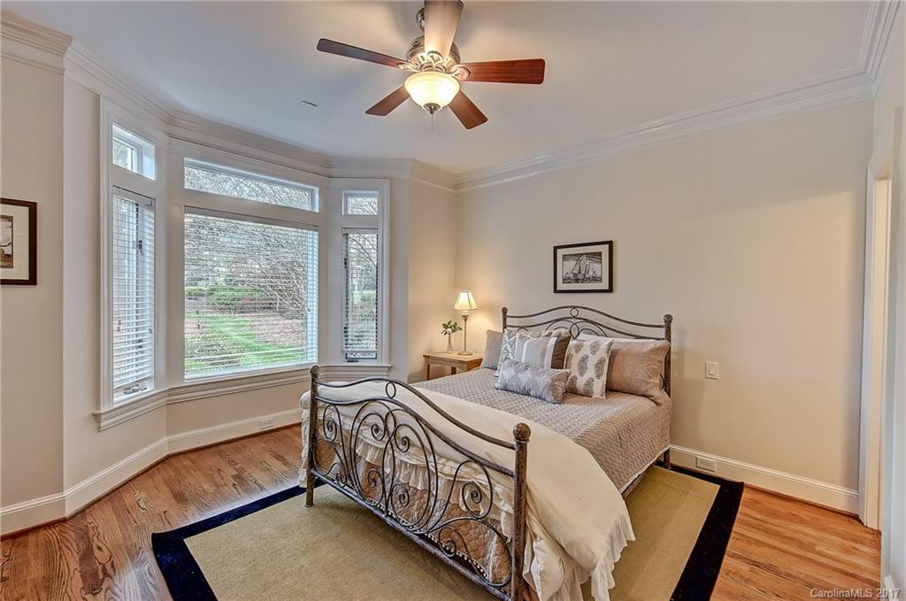 The Peninsula - Residential