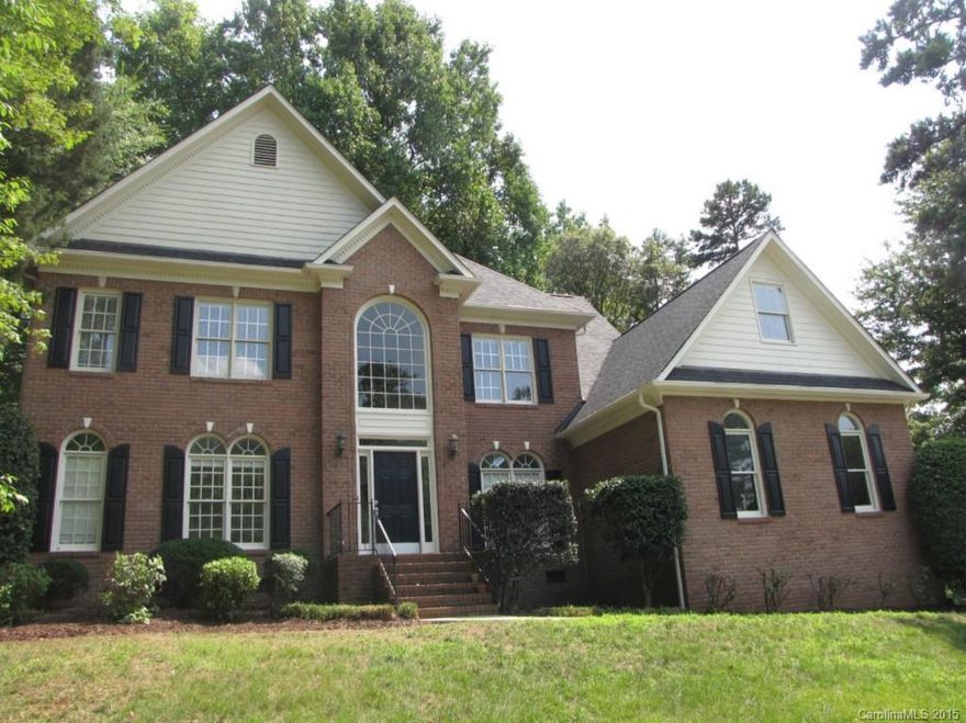 REMAINDER OF SEPTEMBER RENT FREE (October rent due at lease start date)!!!!!Must see full brick home in amenity rich Davis Lake. Updated kitchen with stainless appliances, granite counters and tile backsplash.  Freshly painted interior and exterior.  First floor master with tray ceiling.  French doors lead to Master bath with separate Jacuzzi and shower.  Available now.