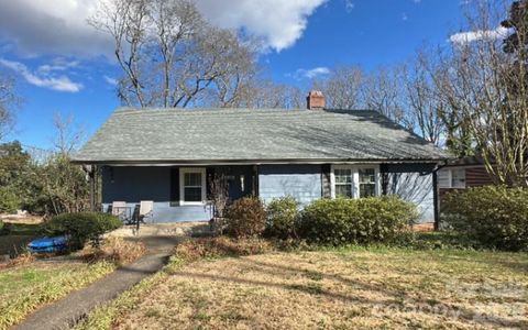 Photo of 409 Miles Road, Shelby, NC 28150 (MLS # 4340965)