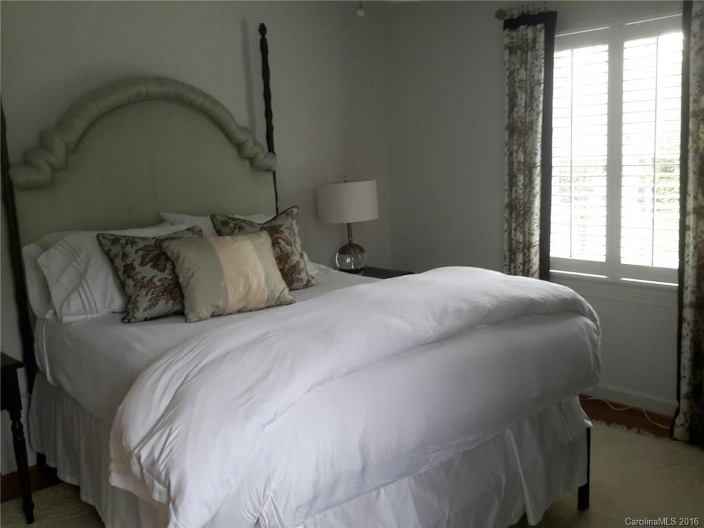 Beverly Woods East - Residential