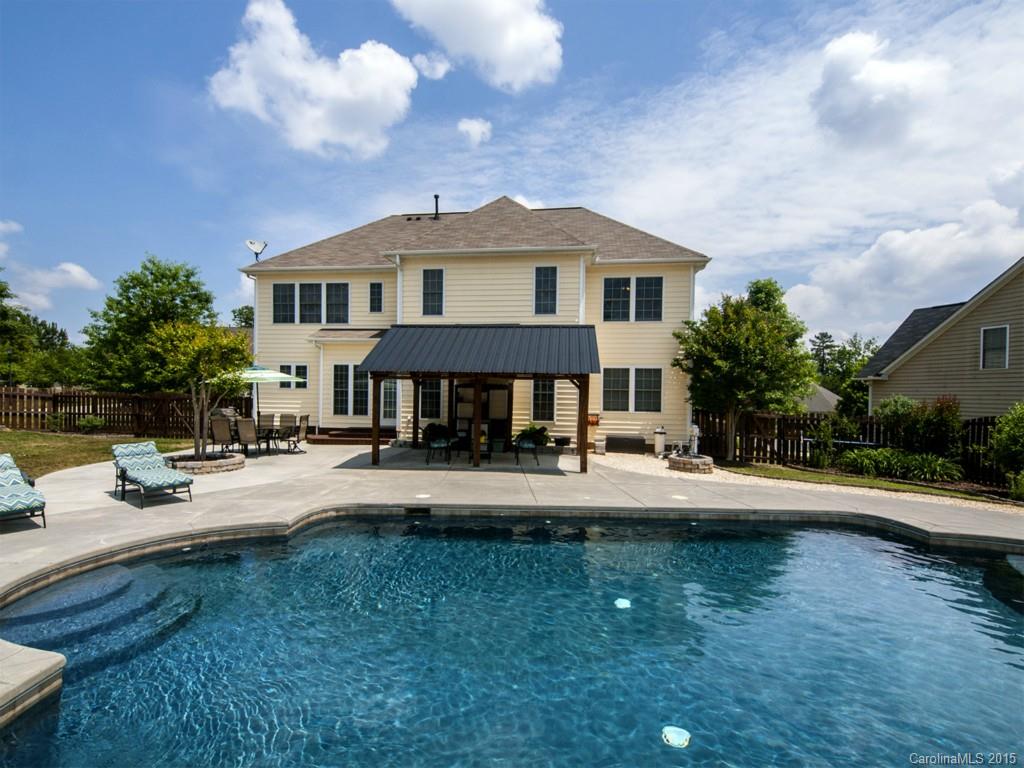 Autumn Cove At Lake Wylie - Residential