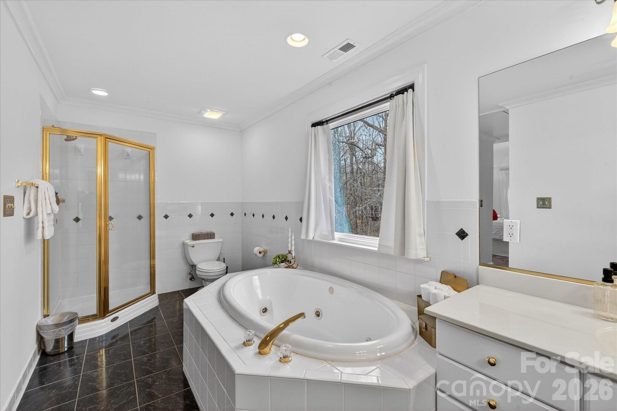 Hunters Pointe - Residential