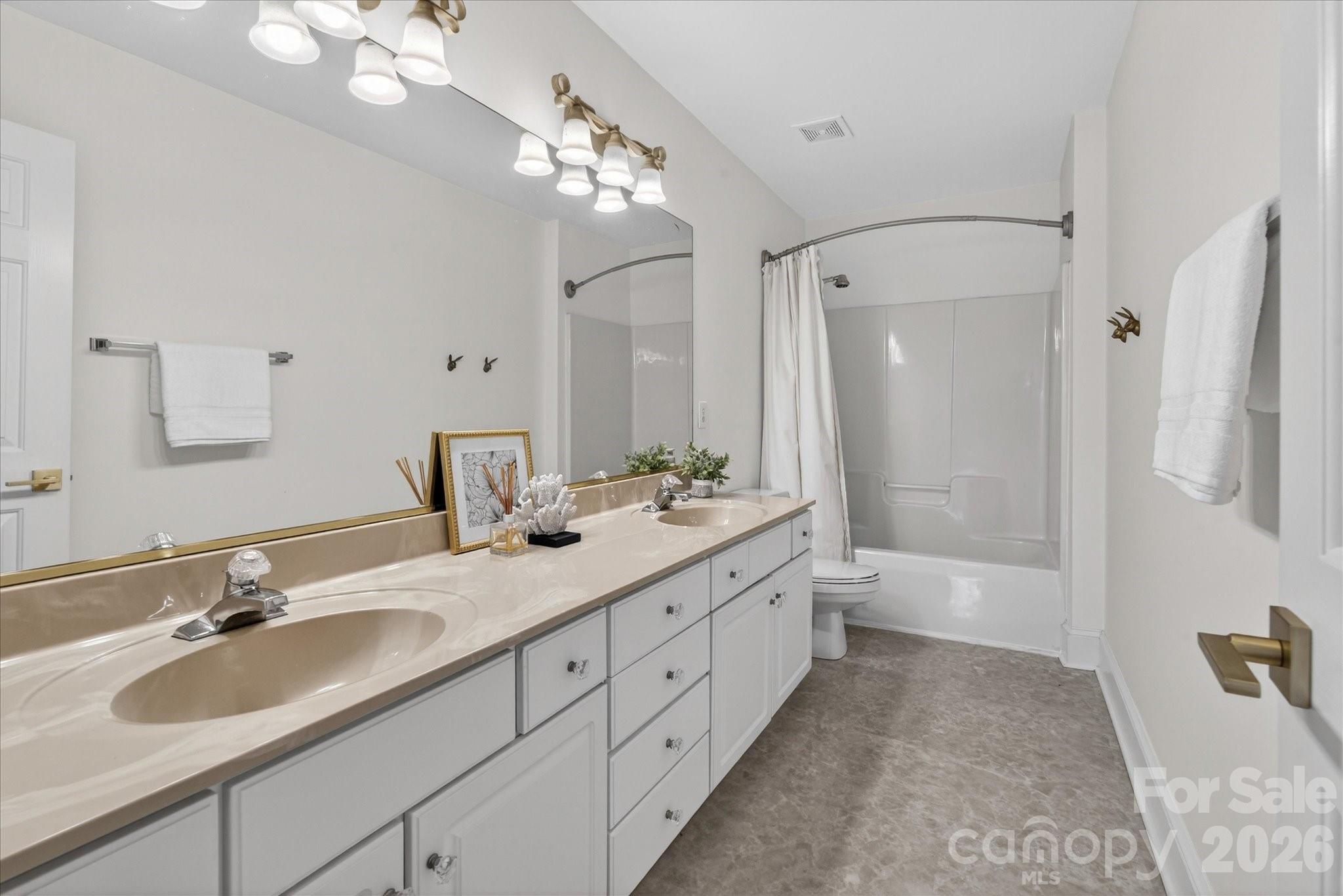 Hunters Pointe - Residential