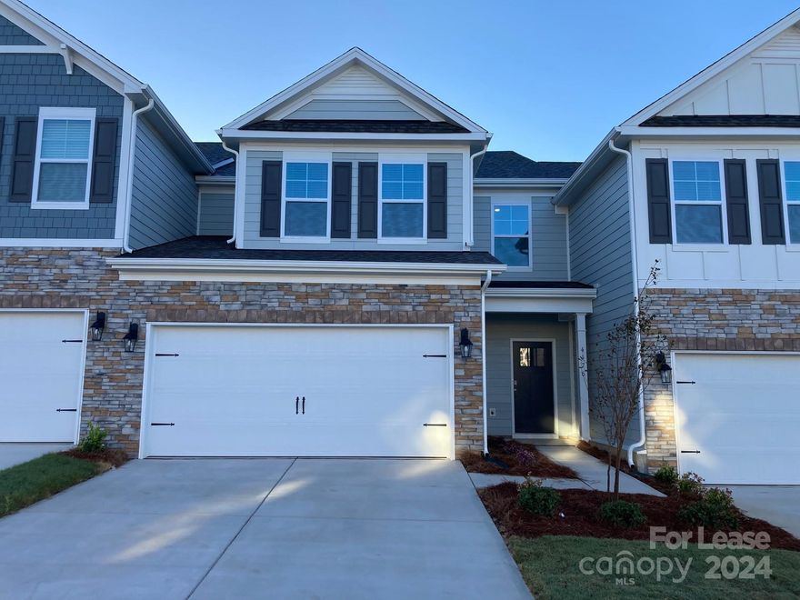 4BR, 2.5BA Brand NEW Townhouse in Blackstone Bay subdivision with a 2 car garage, right off Slanting Bridge Rd in Sherrills Ford, NC. Close to HWY 150 and 16. This 2,395 sq ft 4 bed, 2.5 bath townhouse has a welcoming floor plan that is great for entertaining. Downstairs includes a large granite kitchen island, stainless steel appliances, gas stove top, dining area, primary bedroom and bath and so much more. Upstairs includes 3 more bedrooms with walk-in closets and a full bath. Bonus, 2nd living room/office space upstairs.  There is a community pool, dog park, and walking trails. HOA manages the sprinkler system and landscaping.  Tenant is responsible for all utilities. No Smoking, pets are conditional with a $300.00 non-refundable pet fee. Available NOW!