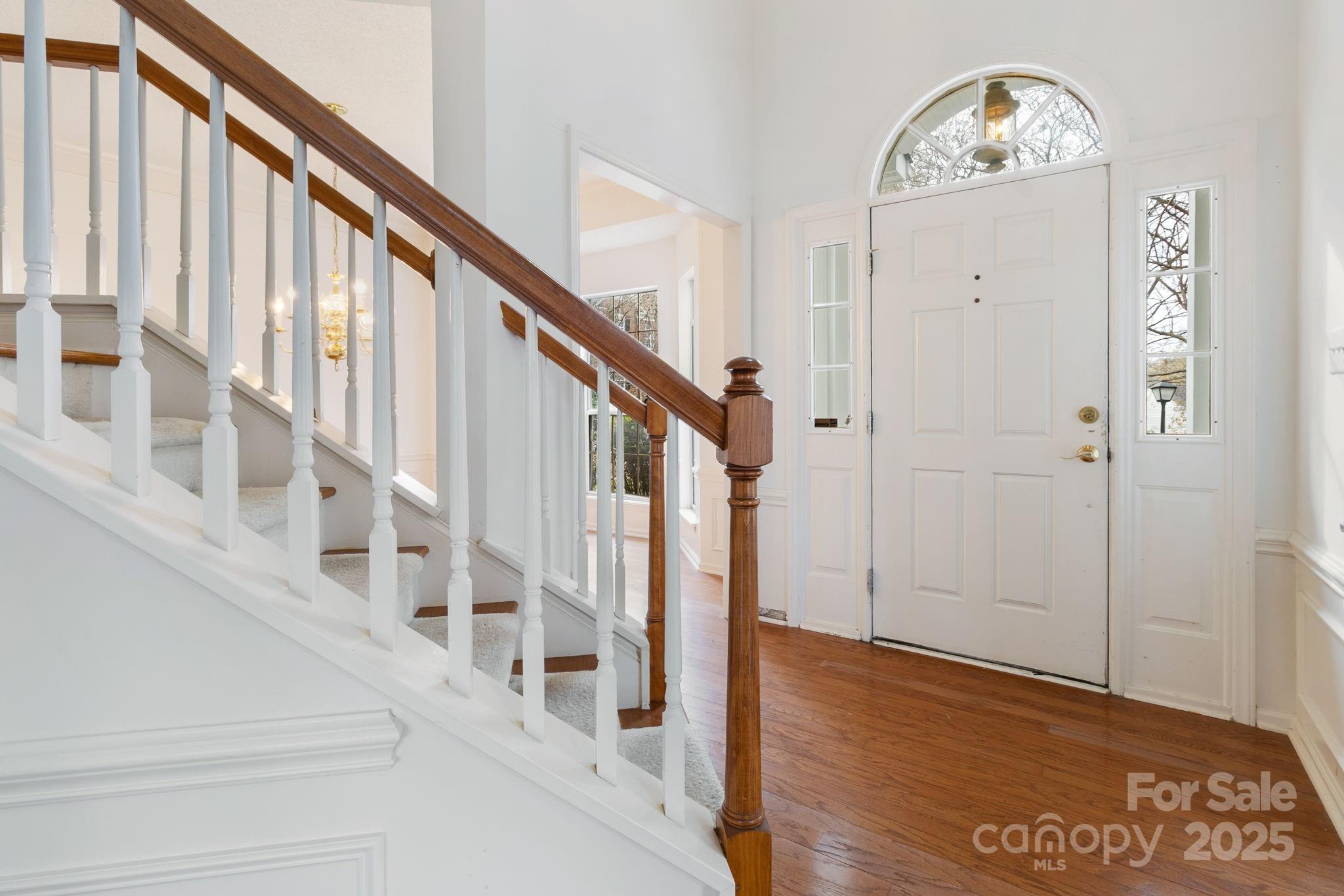 6102 Garamond Court 12