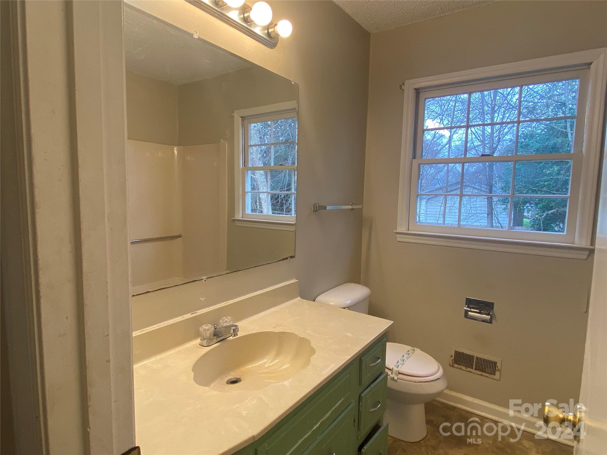 Chestnut Lake - Residential