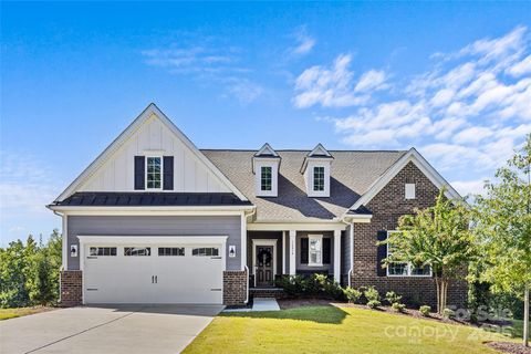 Photo of 16414 Fallview Drive, Charlotte, NC 28278 (MLS # 4300448)