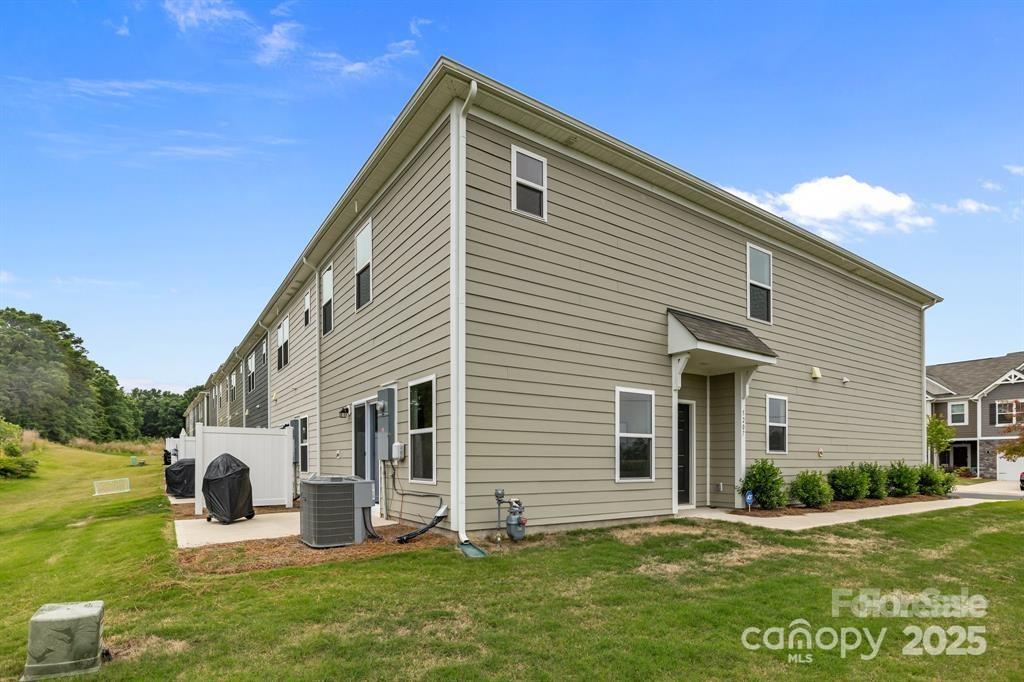 Secrest Landing - Residential Lease