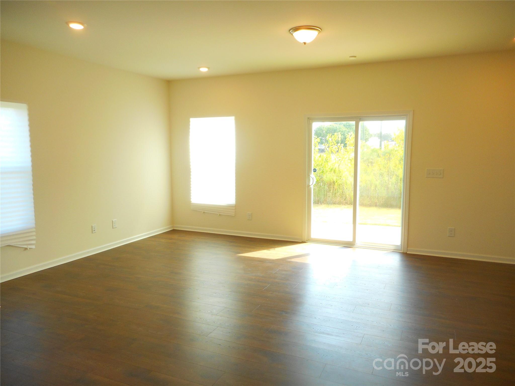 Secrest Landing - Residential Lease