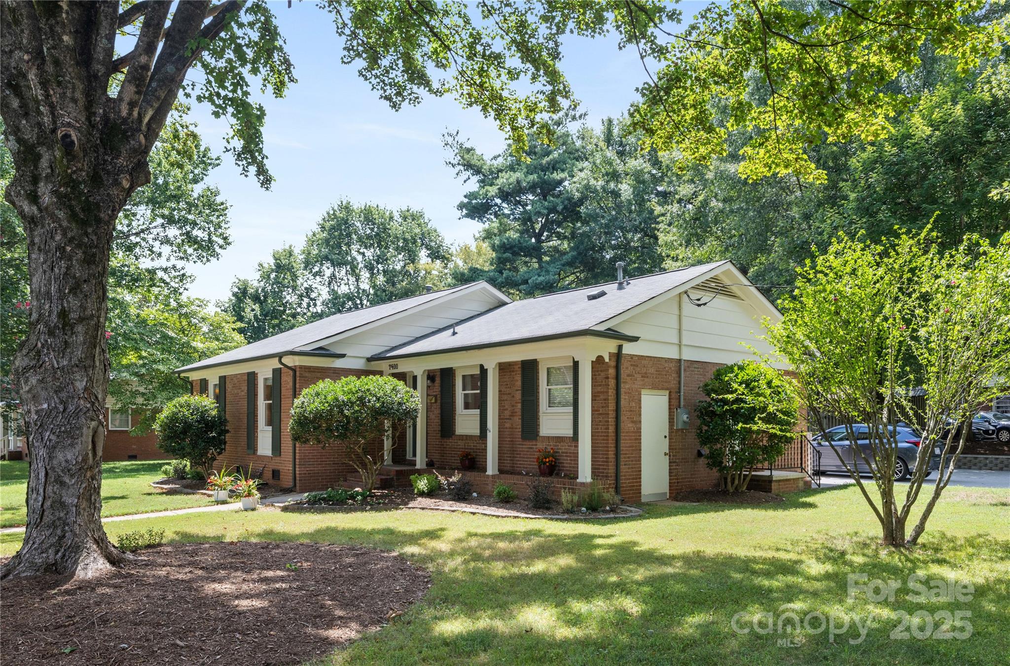 7400 Woodstream Drive