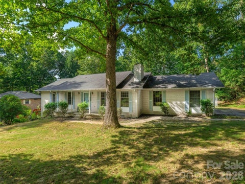 Photo of 209 Trappers Trail, Hendersonville, NC 28739 (MLS # 4423581)