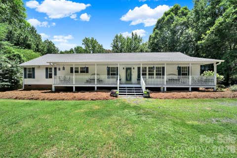 Photo of 15715 Youngblood Road, Charlotte, NC 28278 (MLS # 4392461)