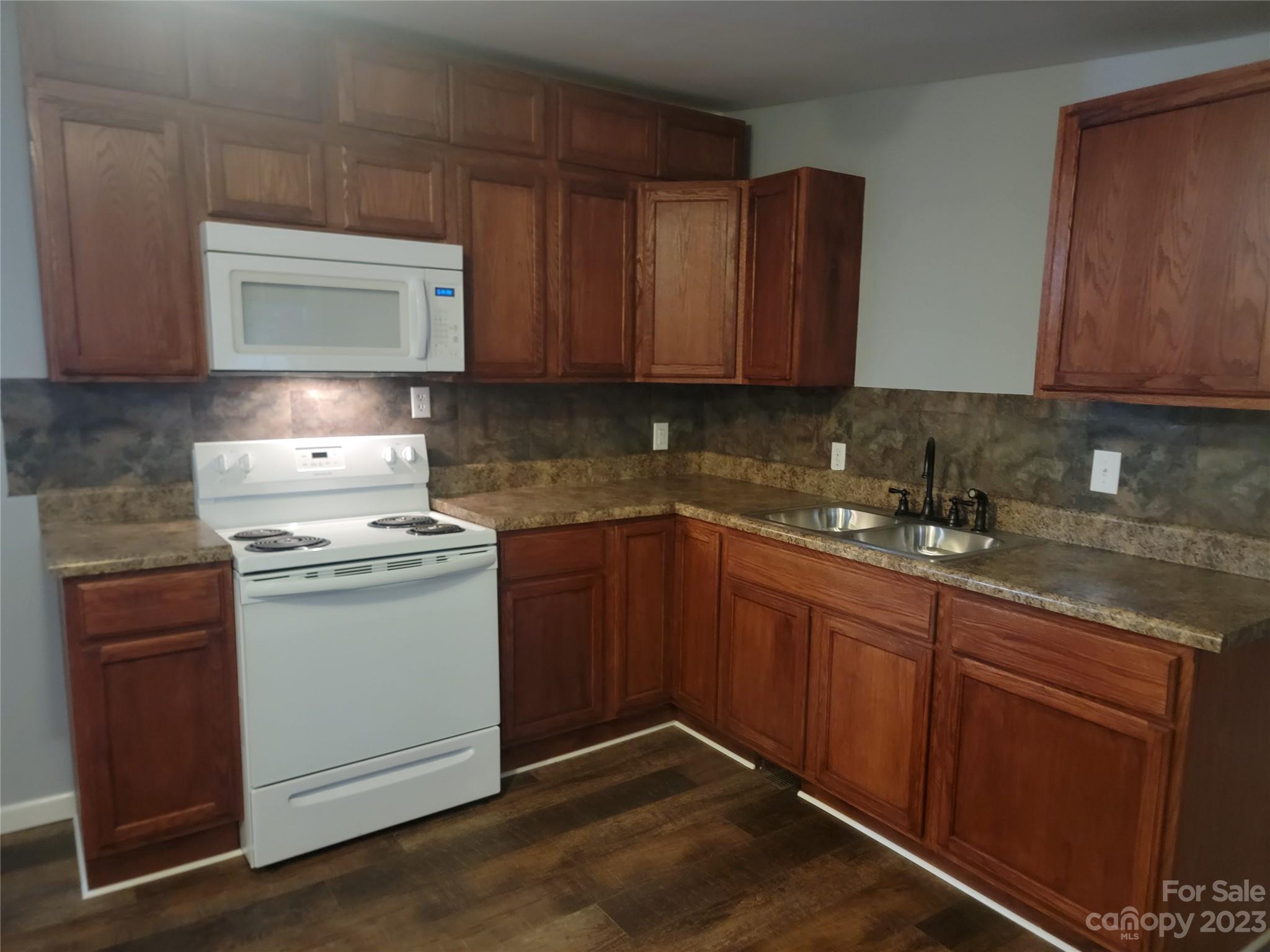 Pepper Ridge - Residential