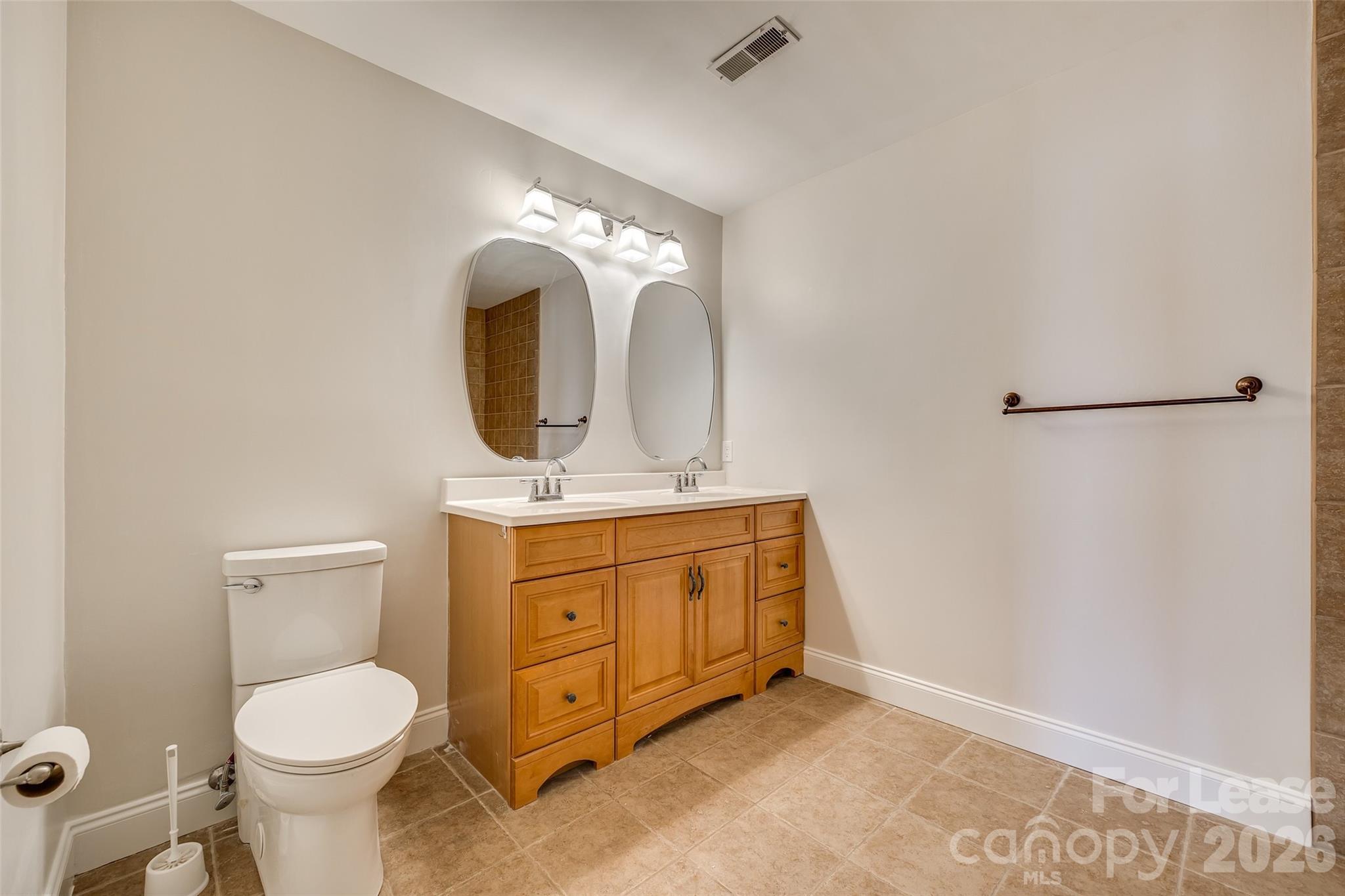 Yachtsman Point - Residential Lease