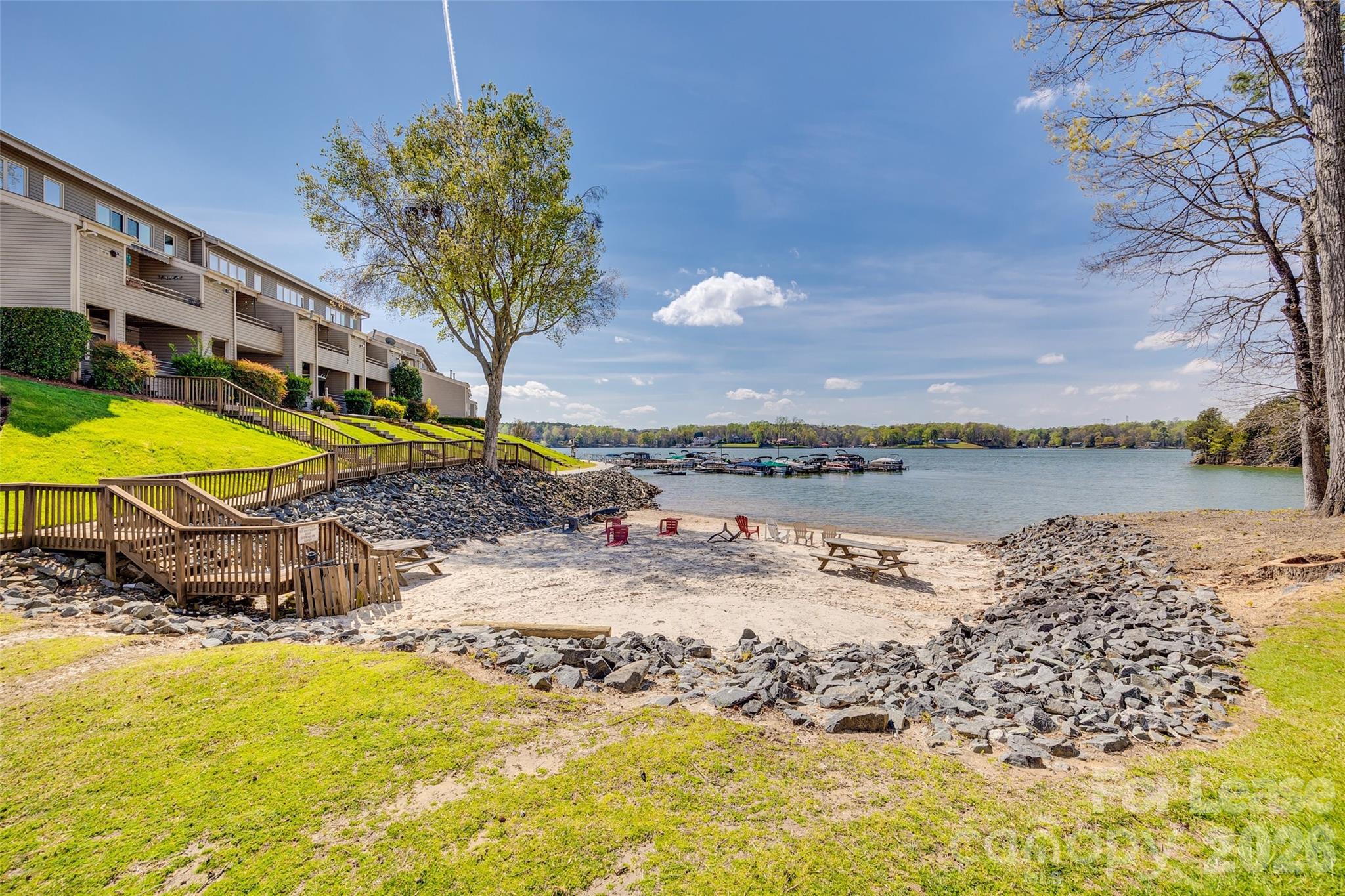 Yachtsman Point - Residential Lease