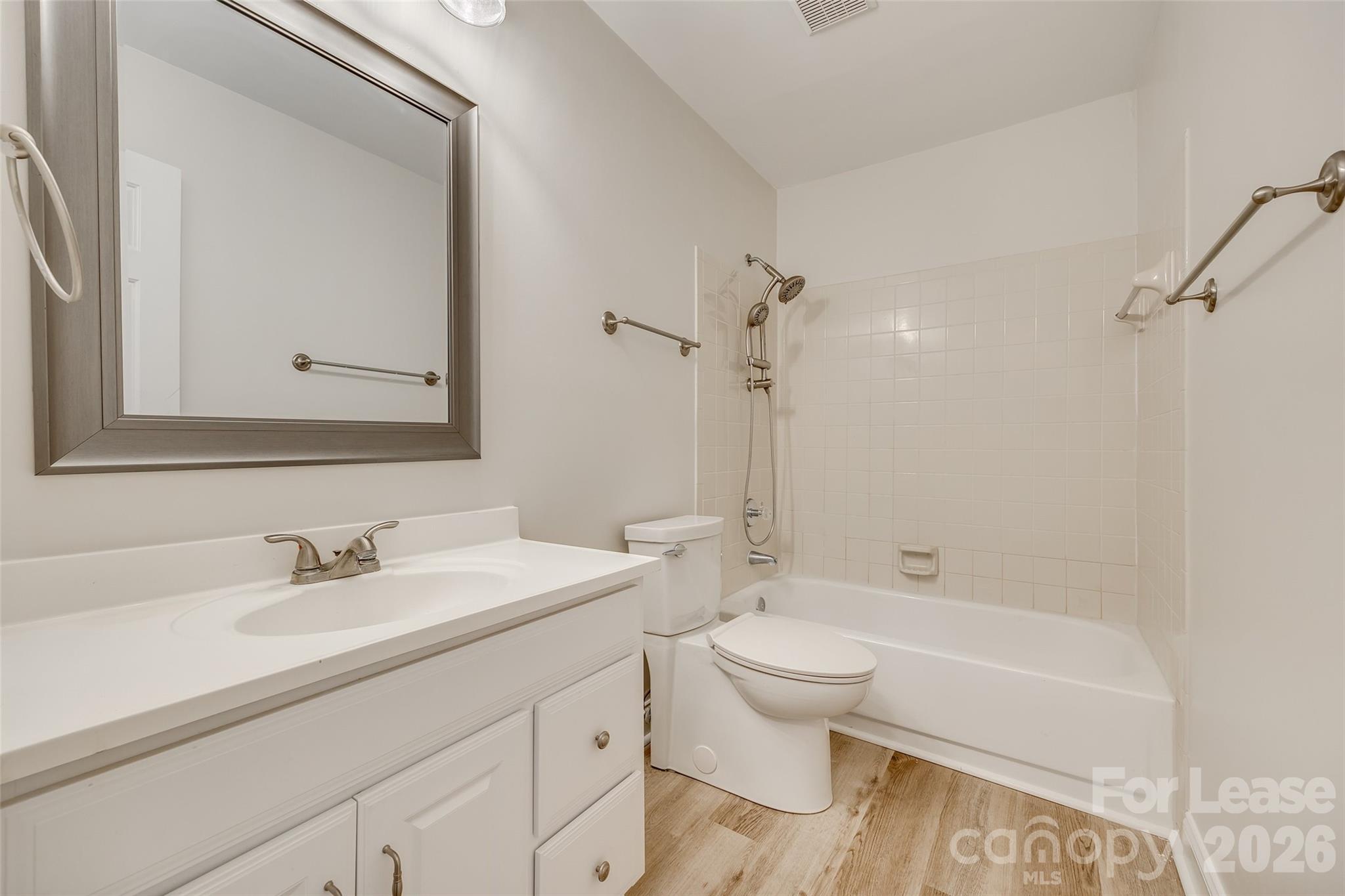 Yachtsman Point - Residential Lease