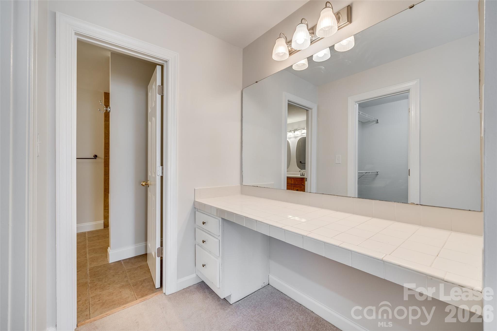 Yachtsman Point - Residential Lease