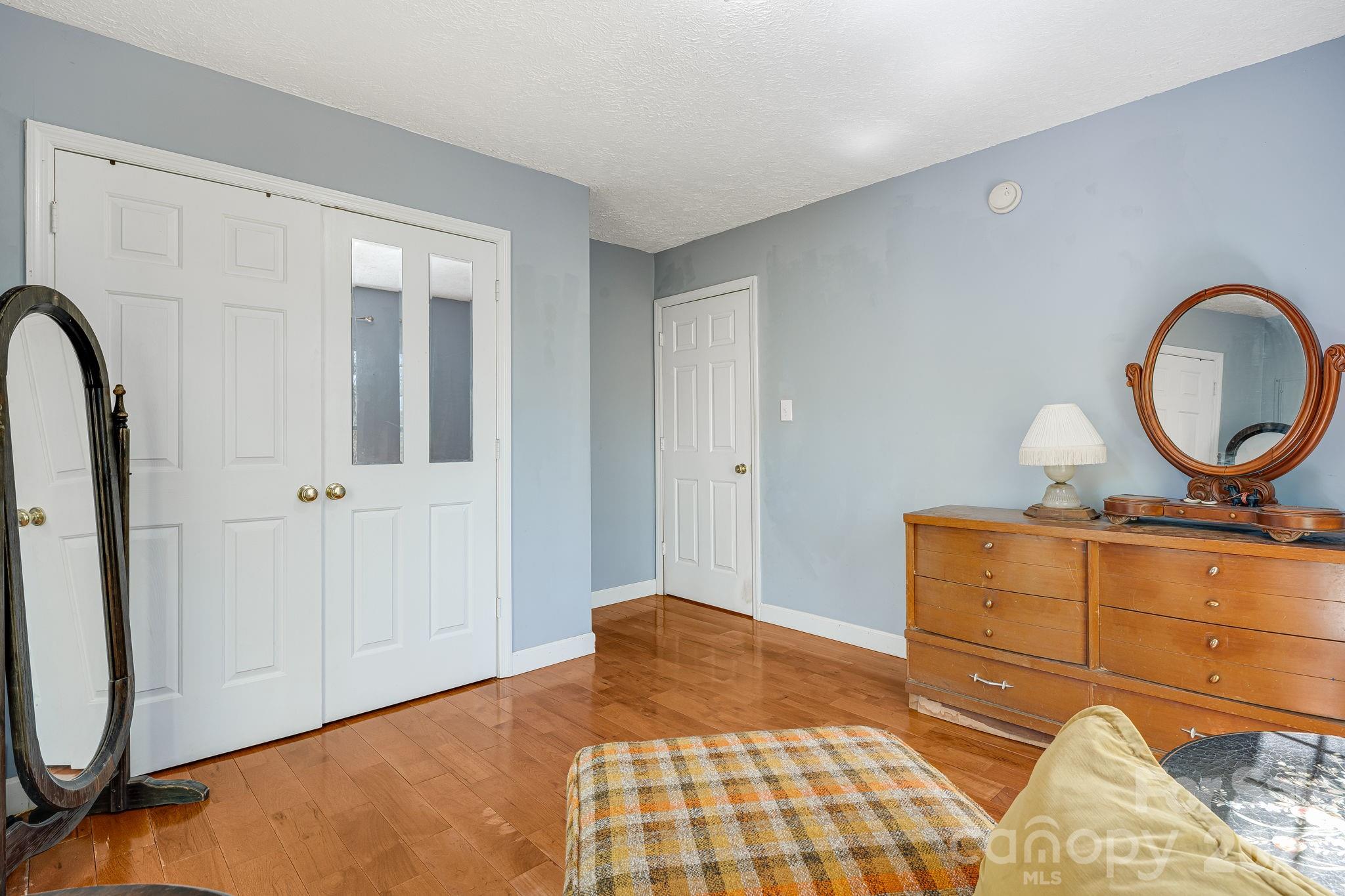 Sulphur Springs Park - Residential