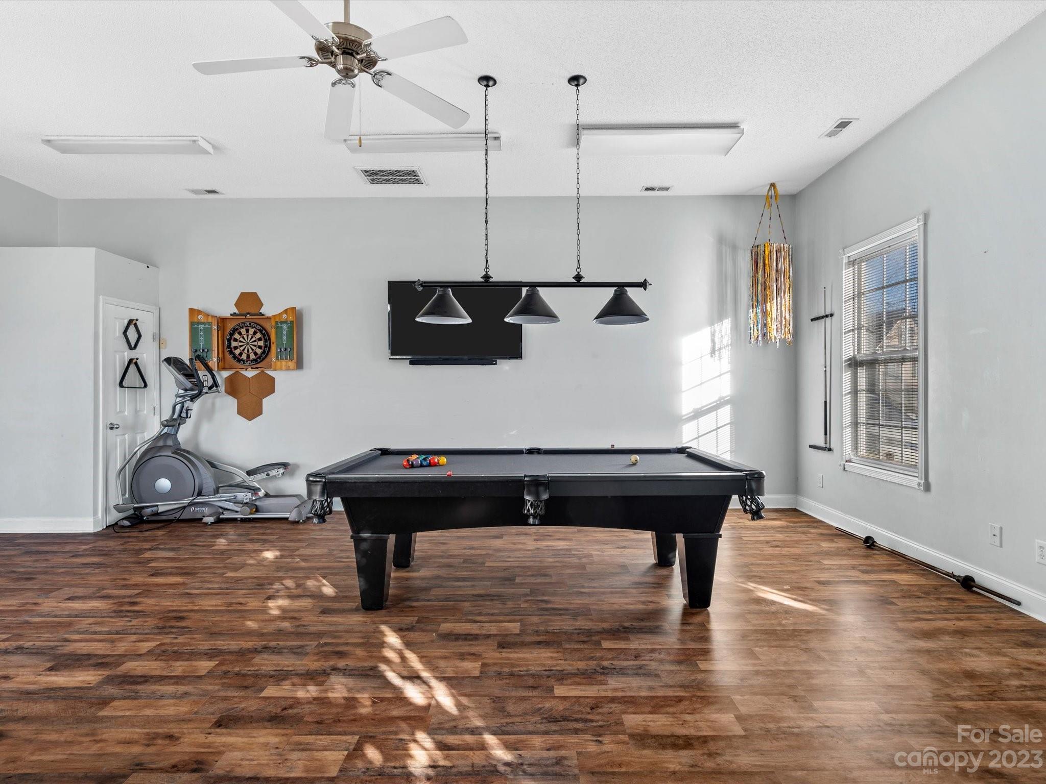 Cobblestone Village - Residential