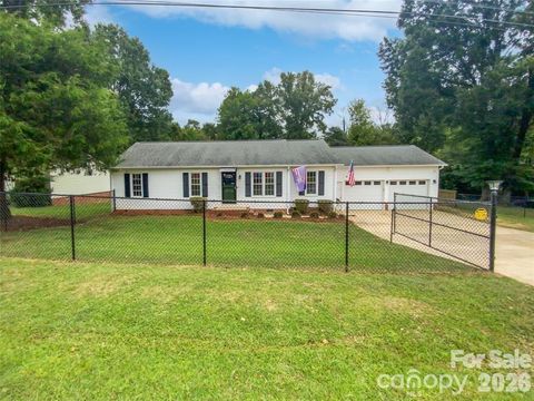 Photo of 2520 Old Wilkesboro Road, Salisbury, NC 28144 (MLS # 4380073)