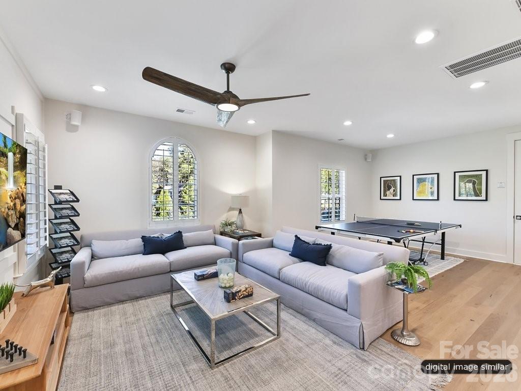 McLean - South Shore - Residential