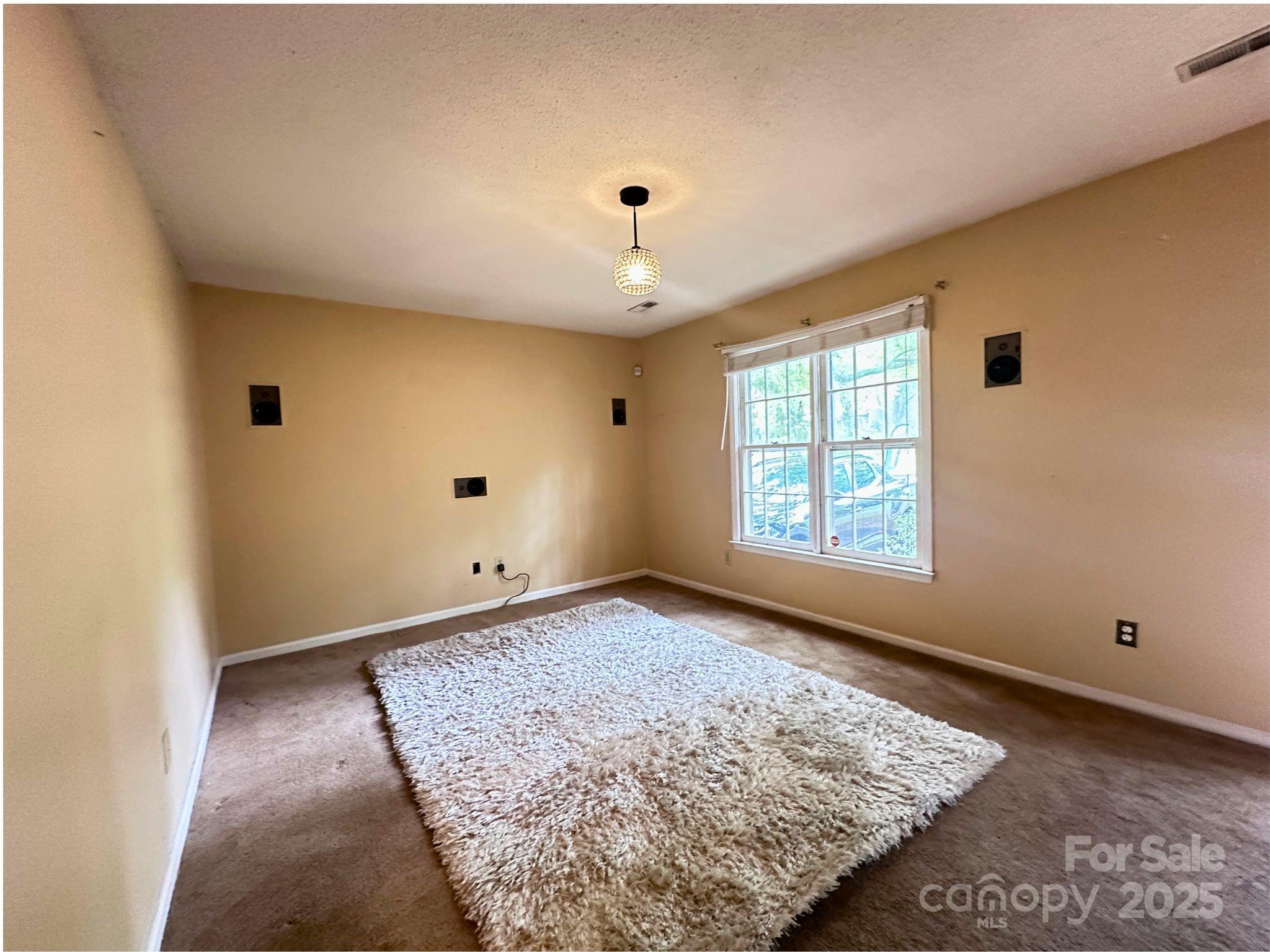 6543 Montezuma Trail