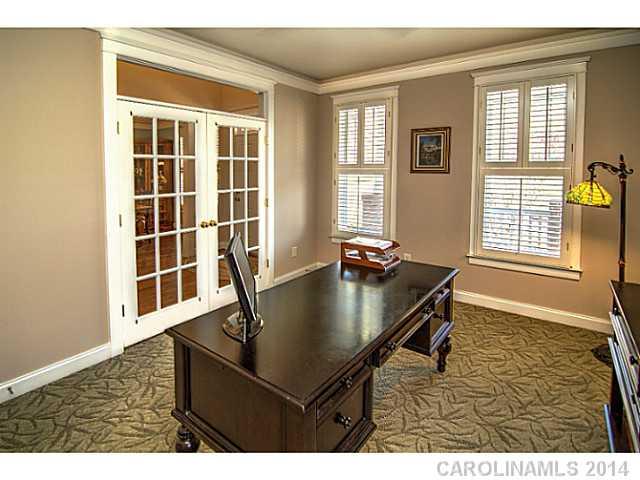 Lake Shore - Residential