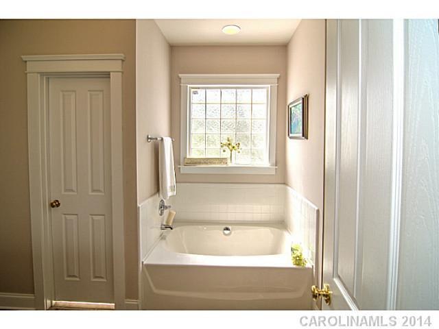 Lake Shore - Residential