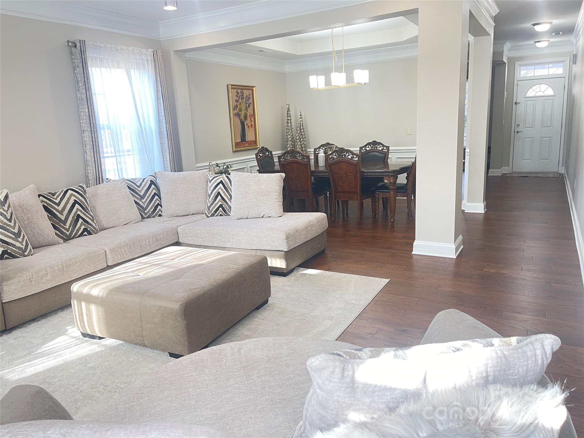 3500 Exbury Gardens Drive